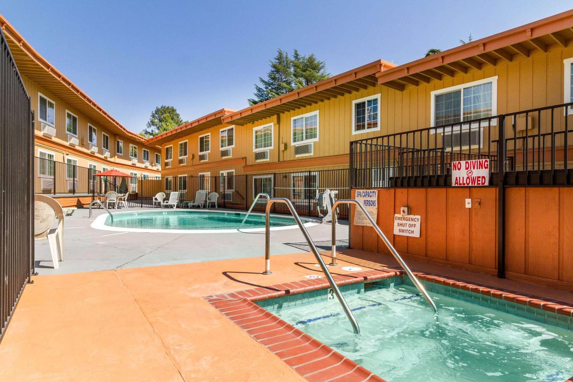 Rodeway Inn Auburn Kültér fotó